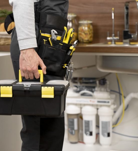 service-maintenance-worker-repairing